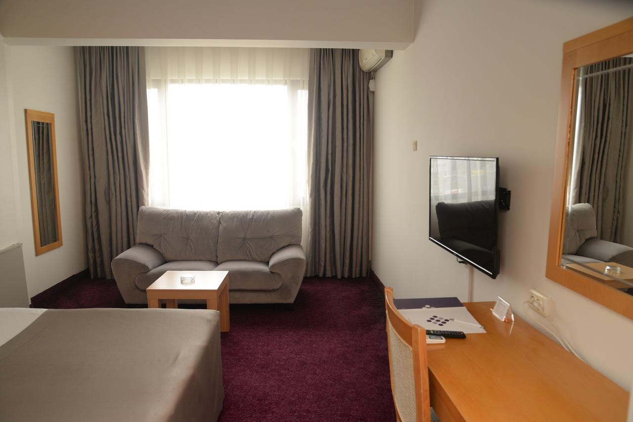 Hande Hotel Mustafakemalpasa Экстерьер фото